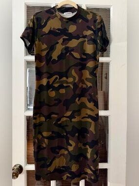 Popular 21 Women’s 1X Mock Neck Short Sleeve Camo Bodycon Dress | SKU 0167